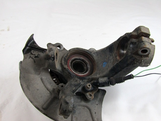 VRTLJIVI LEZAJ DESNO / PESTO KOLESA Z LEZAJEM SPREDAJ OEM N. 1J0407256AG ORIGINAL REZERVNI DEL SEAT LEON 1M1 MK1 (2000 - 2005)DIESEL LETNIK 2005