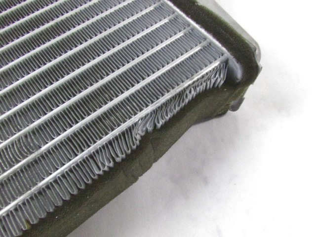 GRELEC RADIATORJA OEM N. 668475R ORIGINAL REZERVNI DEL MERCEDES CLASSE A W169 5P C169 3P (2004 - 04/2008) DIESEL LETNIK 2007