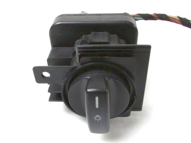 GLAVNO STIKALO LUCI OEM N. 1695453104 ORIGINAL REZERVNI DEL MERCEDES CLASSE A W169 5P C169 3P (2004 - 04/2008) DIESEL LETNIK 2007