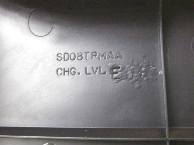 MONTA?NI DELI /  ARMATURNE PLOSCE SPODNJI OEM N. SD08TRMAA ORIGINAL REZERVNI DEL CHRYSLER PT CRUISER PT (2000 - 2010) BENZINA LETNIK 2002