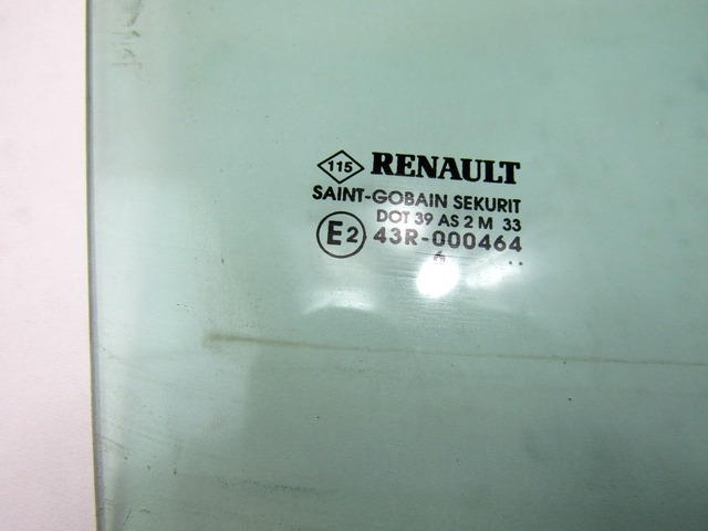 STEKLO ZADNJIH DESNIH VRAT OEM N. 8200427730 ORIGINAL REZERVNI DEL RENAULT CLIO BR0//1 CR0/1 KR0/1 MK3 (2005 - 05/2009) DIESEL LETNIK 2007