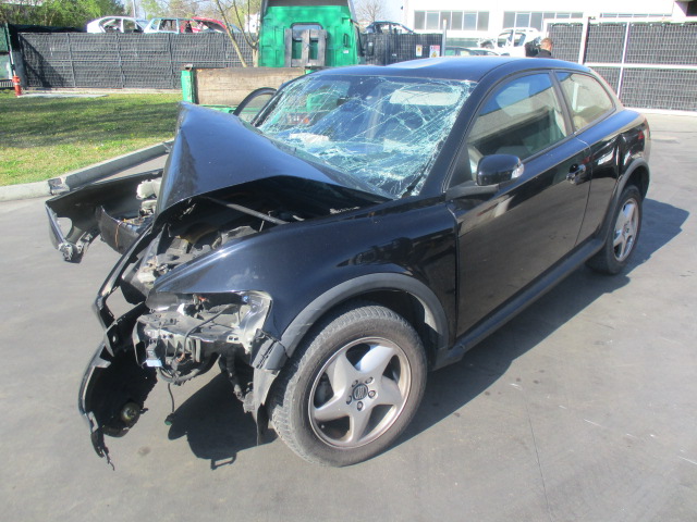 VOLVO C30 1.6 D 80KW 5M 3P (2008) RICAMBI IN MAGAZZINO