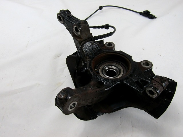 LEVI VRTLJIVI LEZAJ / PESTO KOLESA Z LEZAJEM SPREDAJ OEM N. 51776378 ORIGINAL REZERVNI DEL FIAT GRANDE PUNTO 199 (2005 - 2012) BENZINA LETNIK 2007