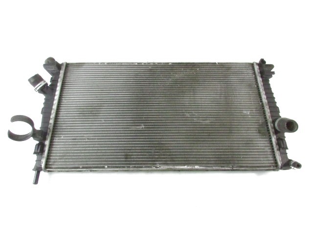 RADIATOR VODE OEM N. 3M5H-8005-TL ORIGINAL REZERVNI DEL FORD FOCUS DA HCP DP MK2 BER/SW (2005 - 2008) DIESEL LETNIK 2007