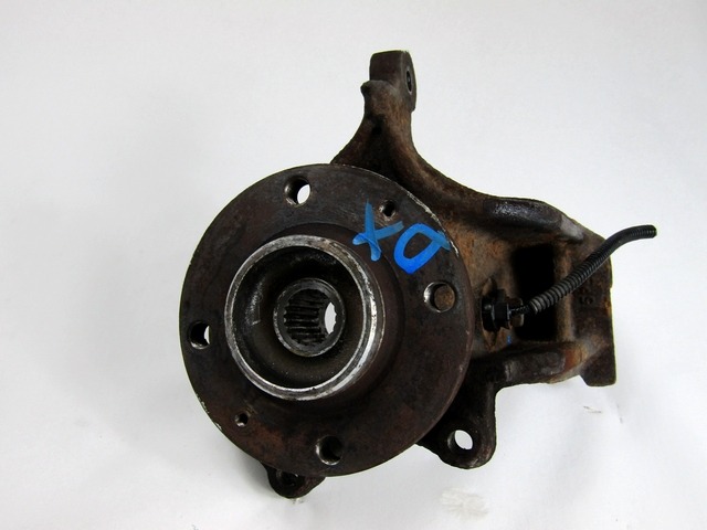 VRTLJIVI LEZAJ DESNO / PESTO KOLESA Z LEZAJEM SPREDAJ OEM N. 1607557580 ORIGINAL REZERVNI DEL CITROEN C2 (2004 - 2009) DIESEL LETNIK 2004