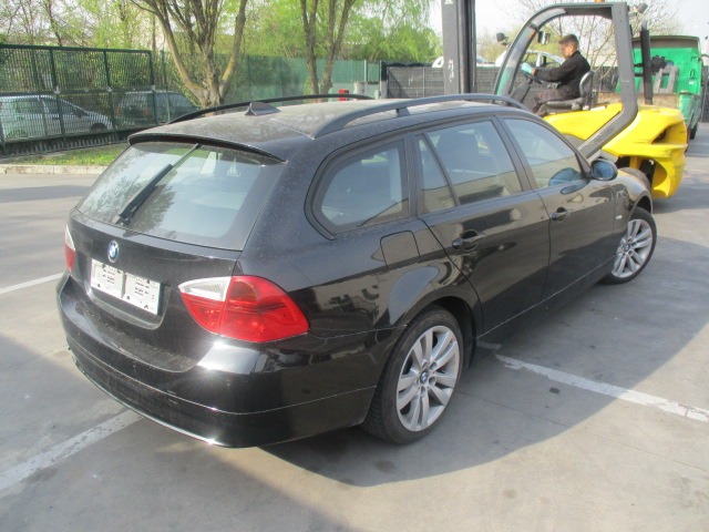 BMW SERIE 3 320 D E91 2.0 D 130KW AUT 5P (2008) RICAMBI IN MAGAZZINO