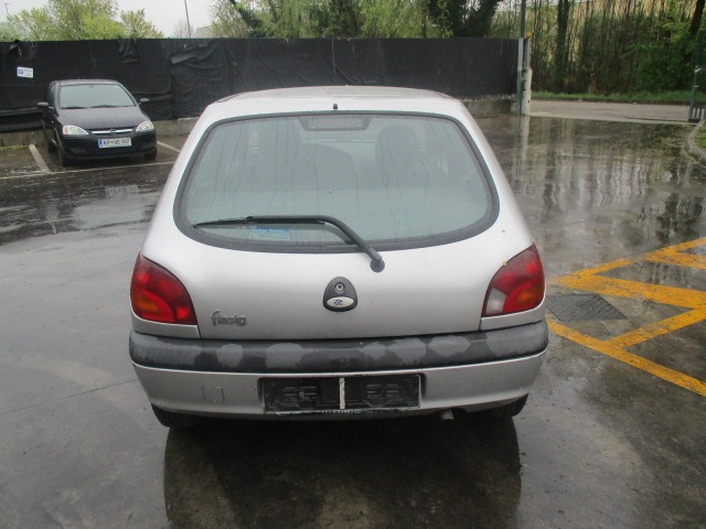 FORD FIESTA 1.8 D 55KW 5M 5P (2000) RICAMBI IN MAGAZZINO