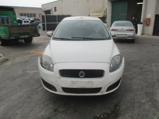 FIAT CROMA 1.9 D 88KW 6M 5P (2008) RICAMBI IN MAGAZZINO