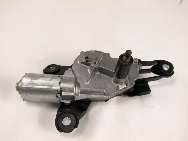 MOTORCEK ZADNJEGA BRISALCA OEM N. MN105052 ORIGINAL REZERVNI DEL MITSUBISHI COLT Z30 Z3_A Z2_A MK6 (2004 - 2009) BENZINA LETNIK 2007