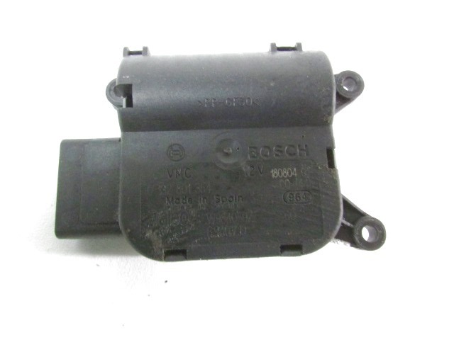 MOTORCEK OGREVANJA OEM N. 6940719 ORIGINAL REZERVNI DEL MINI ONE / COOPER / COOPER S R50 R52 R53 (2001-2006) DIESEL LETNIK 2004