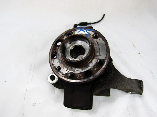 LEVI VRTLJIVI LEZAJ / PESTO KOLESA Z LEZAJEM SPREDAJ OEM N. 51753897 ORIGINAL REZERVNI DEL FIAT CROMA 194 MK2 R (11-2007 - 2010) DIESEL LETNIK 2008