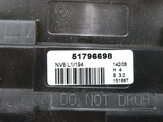 CENTRALNA KLJUCAVNICA ZADJIH LEVIH VRAT OEM N. 51796698 ORIGINAL REZERVNI DEL FIAT CROMA 194 MK2 R (11-2007 - 2010) DIESEL LETNIK 2008