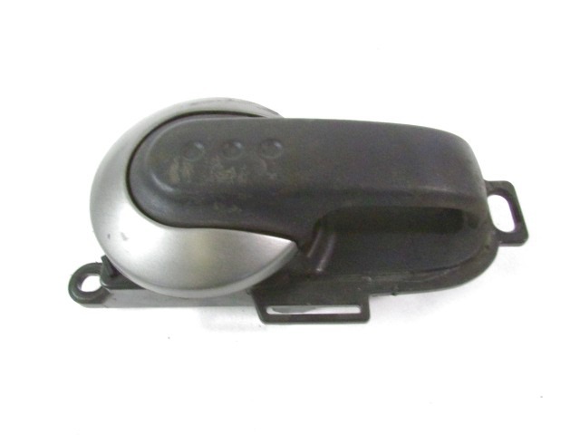 NOTRANJA KLJUKA  OEM N. 80671AX ORIGINAL REZERVNI DEL NISSAN MICRA K12 K12E MK3 (2002 - 2010) DIESEL LETNIK 2008