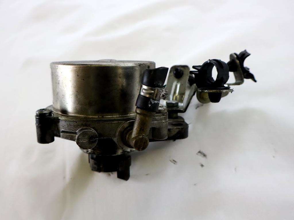 VAKUUM CRPALKA OEM N. 55268638 ORIGINAL REZERVNI DEL LANCIA MUSA 350 (2004 - 2007) DIESEL LETNIK 2004