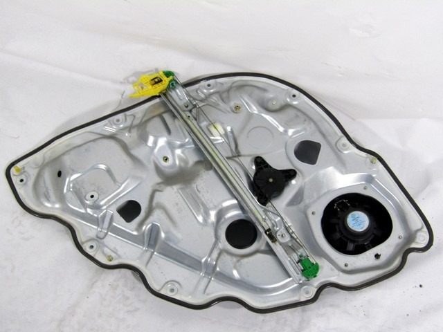 MEHANIZEM DVIGA ZADNJIH STEKEL  OEM N. 18251 SISTEMA ALZACRISTALLO PORTA POSTERIORE ELETT ORIGINAL REZERVNI DEL LANCIA MUSA 350 (2004 - 2007) DIESEL LETNIK 2004