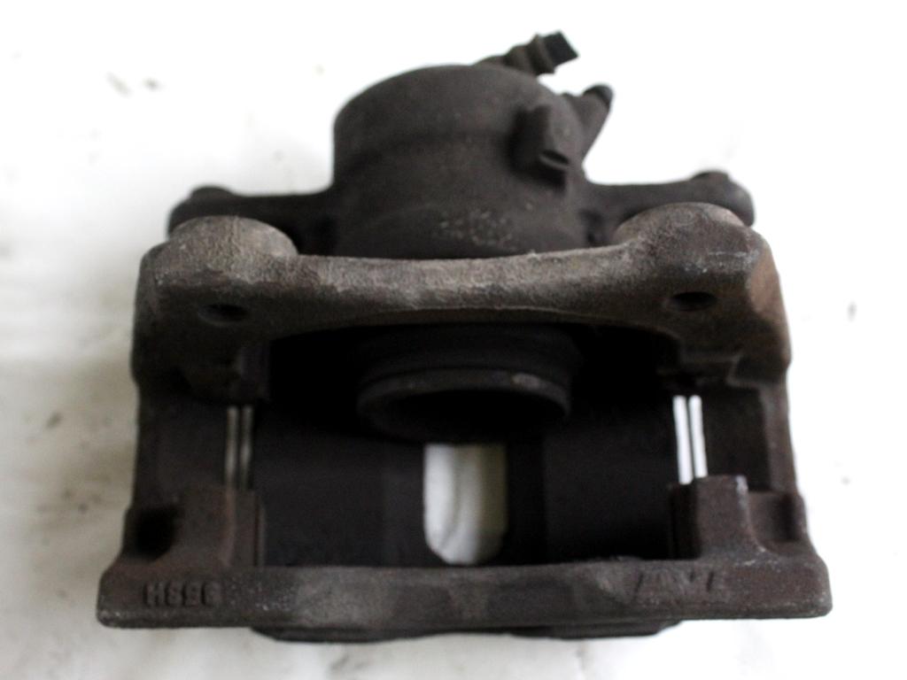 SPREDNJE DESNE ZAVORNE CELJUSTI  OEM N. 41001AX60A ORIGINAL REZERVNI DEL NISSAN MICRA K12 K12E MK3 (2002 - 2010) DIESEL LETNIK 2008