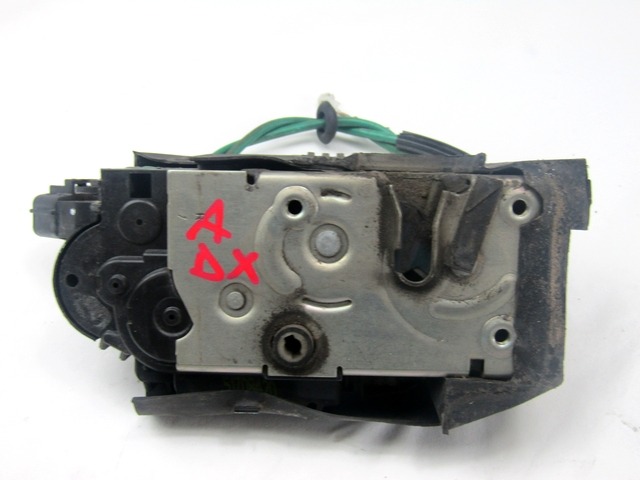 CENTRALNI ZAKLEP SPREDNJIH VRAT  OEM N. 51708420 ORIGINAL REZERVNI DEL LANCIA MUSA 350 (2004 - 2007) DIESEL LETNIK 2004