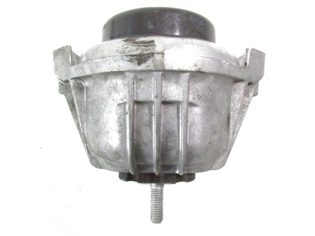 NOSILCI MOTORJA/DRUGO OEM N. 22116768799 ORIGINAL REZERVNI DEL BMW SERIE 1 BER/COUPE/CABRIO E81/E82/E87/E88 LCI R (2007 - 2013) DIESEL LETNIK 2010