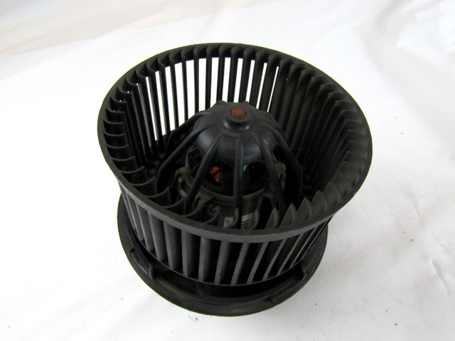 VENTILATOR  KABINE  OEM N. NM030911X ORIGINAL REZERVNI DEL RENAULT MEGANE MK2 BM0/1 CM0/1 EM0/1 KM0/1 LM0/1 BER/GRANDTOUR  (10/2002 - 02/2006) DIESEL LETNIK 2004