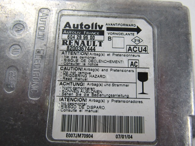 RACUNALNIK AIRBAG OEM N. 8200367444 ORIGINAL REZERVNI DEL RENAULT MEGANE MK2 BM0/1 CM0/1 EM0/1 KM0/1 LM0/1 BER/GRANDTOUR  (10/2002 - 02/2006) DIESEL LETNIK 2004