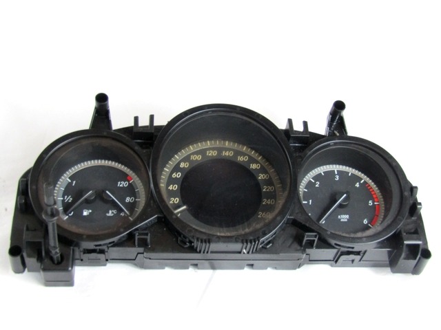 KILOMETER STEVEC OEM N. A2049004509 ORIGINAL REZERVNI DEL MERCEDES CLASSE C W204 R BER/SW (2011 - 10/2014)DIESEL LETNIK 2013