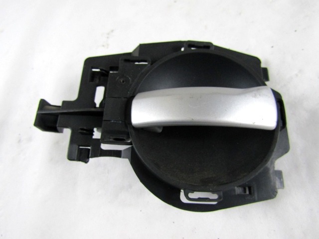 NOTRANJA KLJUKA  OEM N. 9680187877 ORIGINAL REZERVNI DEL CITROEN C3 / PLURIEL MK1R (09/2005 - 11/2010) BENZINA/GPL LETNIK 2009