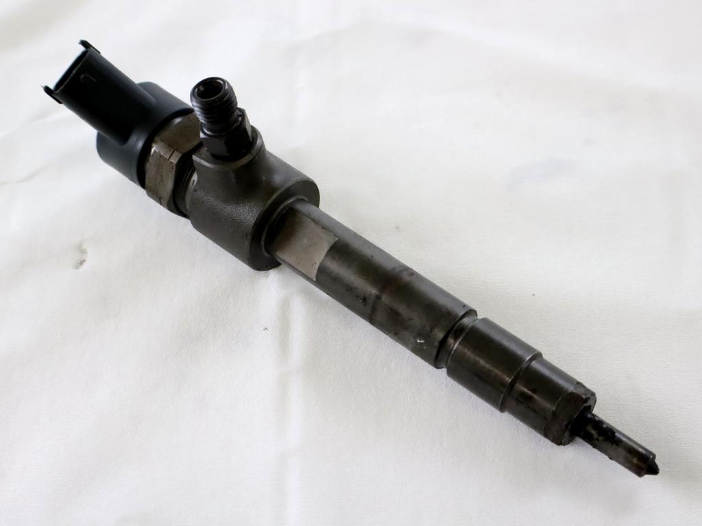 INJEKTORJI DIESEL OEM N. 445110119 ORIGINAL REZERVNI DEL ALFA ROMEO 147 937 R (2005 - 2010) DIESEL LETNIK 2007