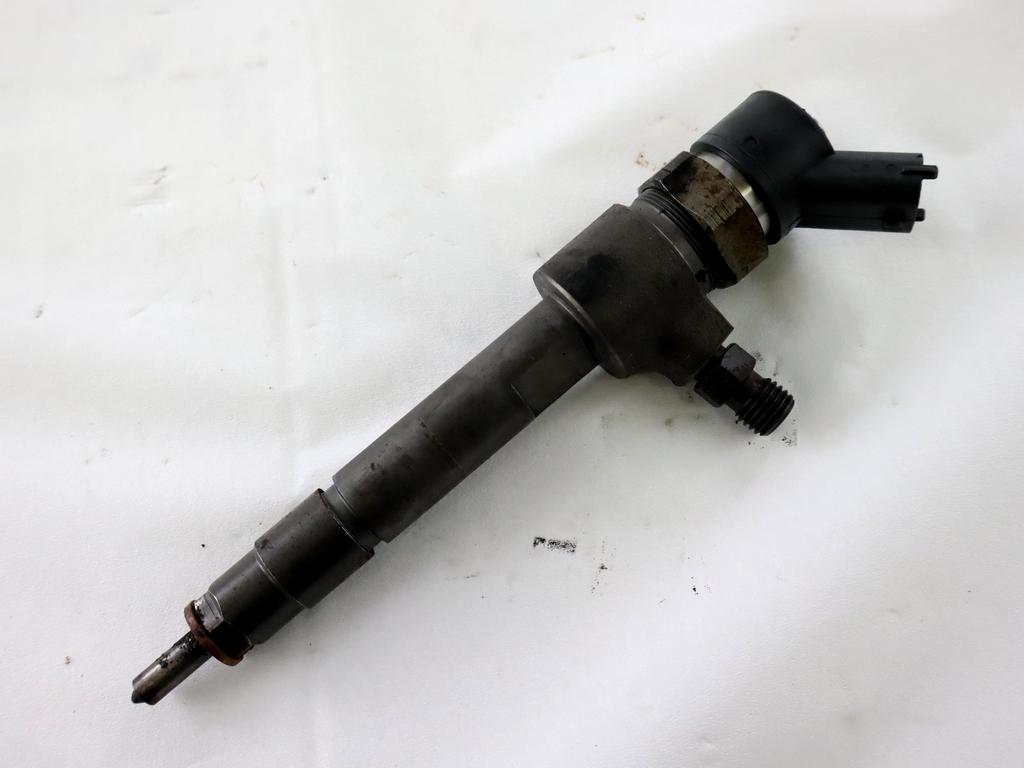 INJEKTORJI DIESEL OEM N. 445110119 ORIGINAL REZERVNI DEL ALFA ROMEO 147 937 R (2005 - 2010) DIESEL LETNIK 2007