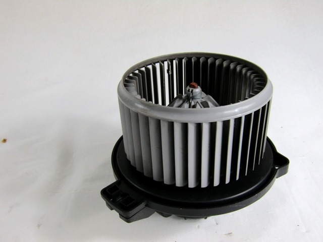 VENTILATOR  KABINE  OEM N. B30883-0440 ORIGINAL REZERVNI DEL KIA RIO UB MK3 (2011 - 2017)BENZINA LETNIK 2011