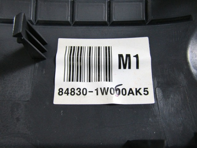 ARMATURNA PLO?CA OEM N. 84832-1W000 ORIGINAL REZERVNI DEL KIA RIO UB MK3 (2011 - 2017)BENZINA LETNIK 2011