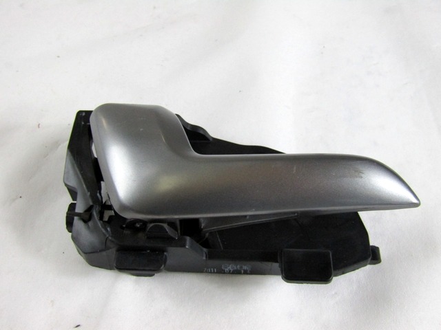 NOTRANJA KLJUKA  OEM N. 83610-1W010 ORIGINAL REZERVNI DEL KIA RIO UB MK3 (2011 - 2017)BENZINA LETNIK 2011