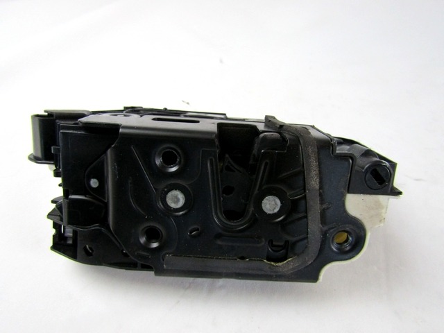 CENTRALNI ZAKLEP SPREDNJIH VRAT  OEM N. 5N1837016F ORIGINAL REZERVNI DEL SEAT IBIZA 6J5 6P1 MK4 R BER/SW (2012 -2017) DIESEL LETNIK 2014