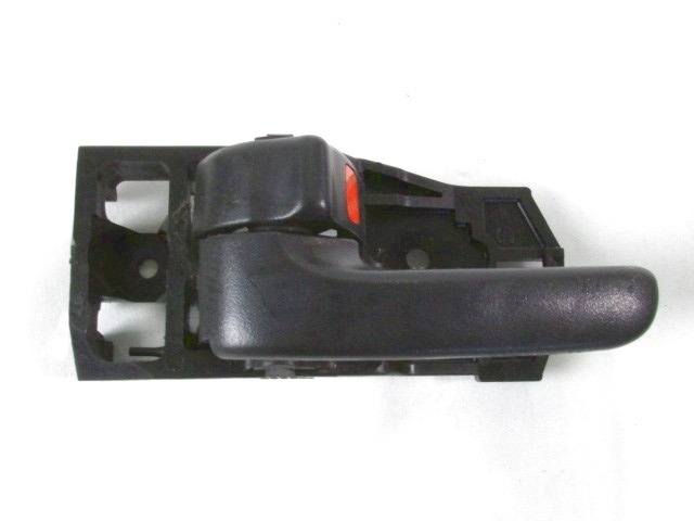 NOTRANJA KLJUKA  OEM N. 69206-30150 ORIGINAL REZERVNI DEL TOYOTA RAV 4 A2 MK2 (2000 - 2006) DIESEL LETNIK 2004