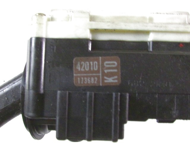 OBVOLANSKO STIKALO OEM N. 42010-173682 ORIGINAL REZERVNI DEL TOYOTA RAV 4 A2 MK2 (2000 - 2006) DIESEL LETNIK 2004