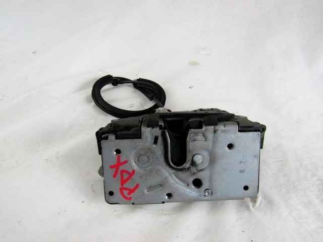 CENTRALNO ZAKLEPANJE ZADNJIH DESNIH VRAT OEM N. 51797570 ORIGINAL REZERVNI DEL FIAT GRANDE PUNTO 199 (2005 - 2012) BENZINA LETNIK 2008