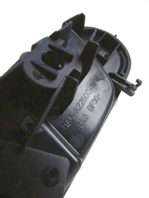 NOTRANJA KLJUKA  OEM N. 8A61-A22600-BFW ORIGINAL REZERVNI DEL FORD FIESTA CB1 CNN MK6 (09/2008 - 11/2012) BENZINA LETNIK 2010