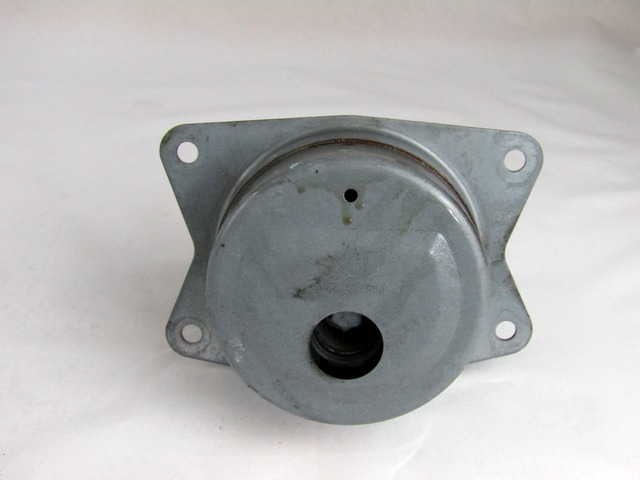 NOSILCI MOTORJA/DRUGO OEM N. 51768781 ORIGINAL REZERVNI DEL FIAT CROMA 194 MK2 R (11-2007 - 2010) DIESEL LETNIK 2009