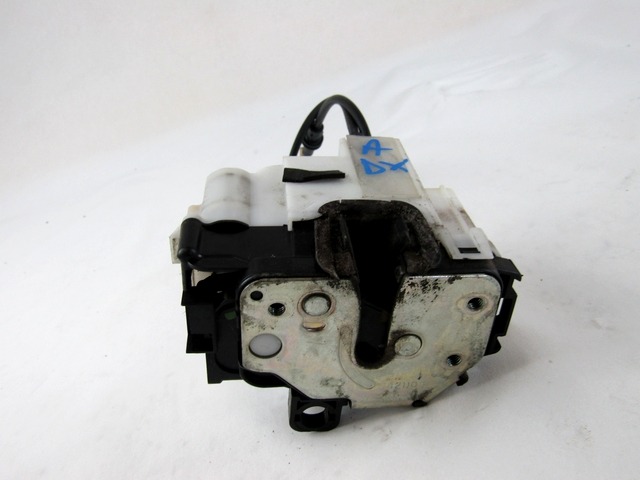 CENTRALNI ZAKLEP SPREDNJIH VRAT  OEM N. 46803510 ORIGINAL REZERVNI DEL FIAT PANDA 169 (2003 - 08/2009) BENZINA LETNIK 2003