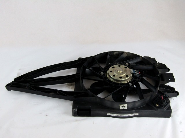 VENTILATOR HLADILNIKA OEM N. 51732069 ORIGINAL REZERVNI DEL FIAT PANDA 169 (2003 - 08/2009) BENZINA LETNIK 2003