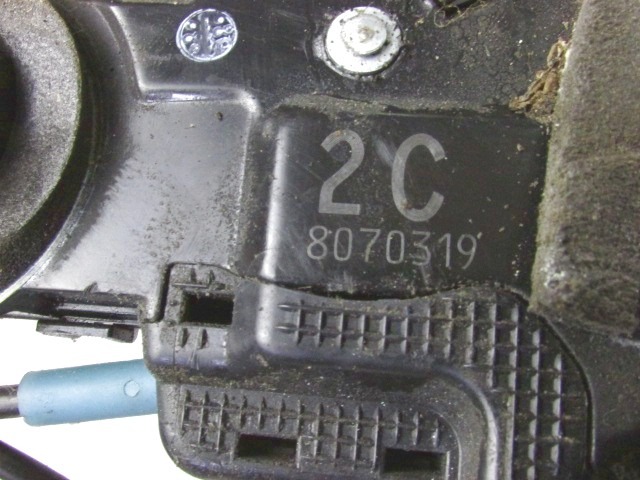 CENTRALNO ZAKLEPANJE ZADNJIH DESNIH VRAT OEM N. 6905042021 ORIGINAL REZERVNI DEL TOYOTA RAV 4 A3 MK3 (2006 - 03/2009) BENZINA LETNIK 2008