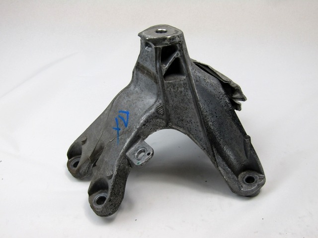 NOSILCI MOTORJA/DRUGO OEM N. 8K0199308BE ORIGINAL REZERVNI DEL AUDI A4 B8 8K2 BER/SW/CABRIO (2007 - 11/2015) DIESEL LETNIK 2014