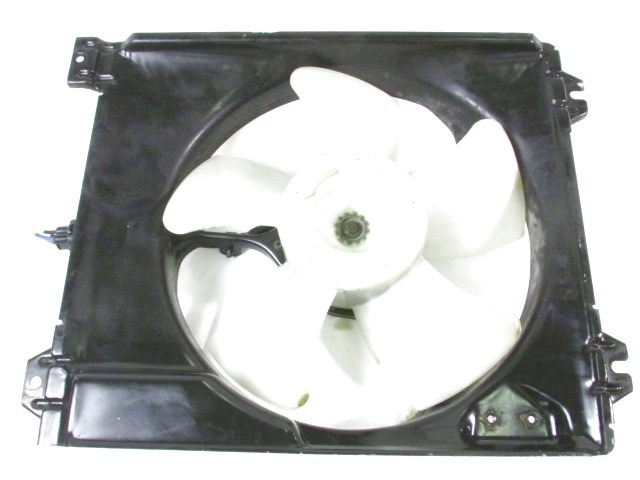 VENTILATOR HLADILNIKA OEM N. 71746874 ORIGINAL REZERVNI DEL FIAT SEDICI FY (2006 - 4/2009) DIESEL LETNIK 2007