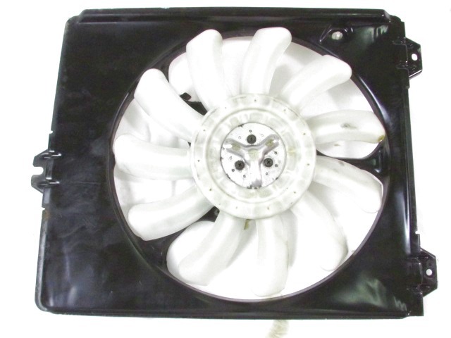 VENTILATOR HLADILNIKA OEM N. 71746871 ORIGINAL REZERVNI DEL FIAT SEDICI FY (2006 - 4/2009) DIESEL LETNIK 2007