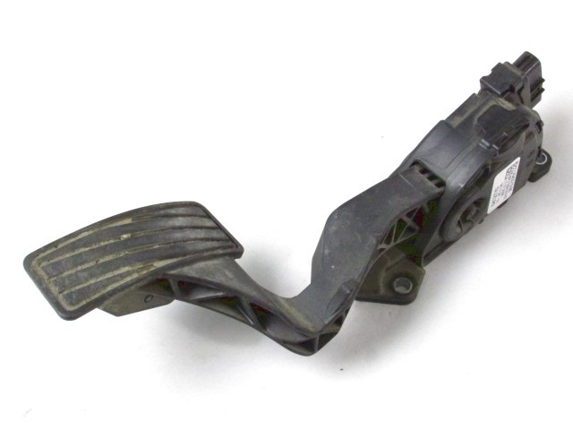 PEDALI OEM N. 49400-79J90 ORIGINAL REZERVNI DEL FIAT SEDICI FY (2006 - 4/2009) DIESEL LETNIK 2007