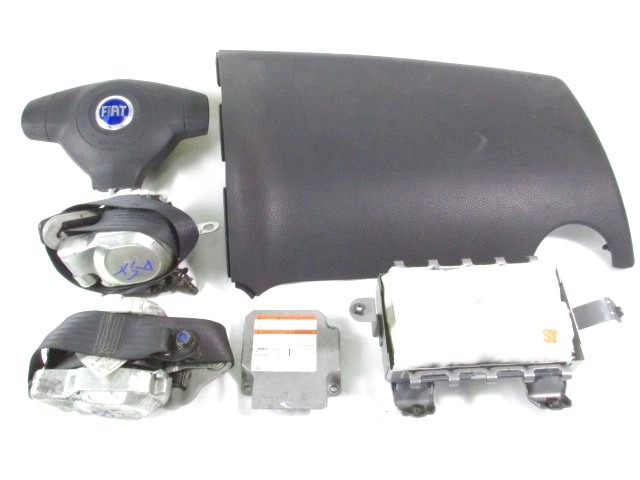 KIT AIRBAG KOMPLET OEM N. 19516 KIT AIRBAG COMPLETO ORIGINAL REZERVNI DEL FIAT SEDICI FY (2006 - 4/2009) DIESEL LETNIK 2007