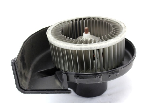 VENTILATOR  KABINE  OEM N. 6Q1819015J ORIGINAL REZERVNI DEL VOLKSWAGEN POLO 6R1 6C1 (06/2009 - 02/2014) DIESEL LETNIK 2012