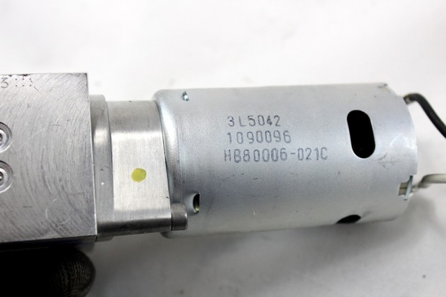 ZAKLEPANJE PRTLJA?NIH VRAT  OEM N. HB80006-021C ORIGINAL REZERVNI DEL OPEL INSIGNIA A G09 (2008 - 2017)DIESEL LETNIK 2011