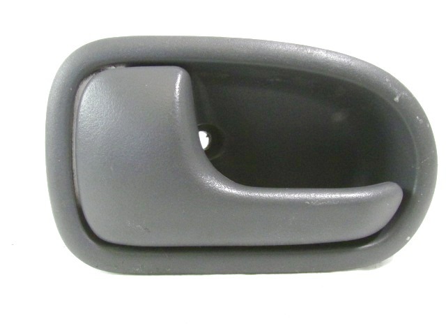 NOTRANJA KLJUKA  OEM N. GA2K-59-330BFKZ ORIGINAL REZERVNI DEL MAZDA 323F BJ MK4 (1998 - 2002) BENZINA LETNIK 2000