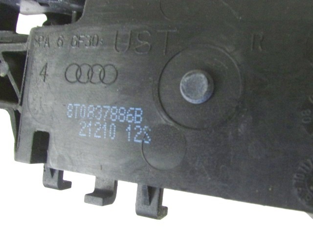 ZUNANJA KLJUKA ZADNJA DESNA VRATA OEM N. 8T0837886 ORIGINAL REZERVNI DEL AUDI A4 B8 8K2 BER/SW/CABRIO (2007 - 11/2015) DIESEL LETNIK 2010