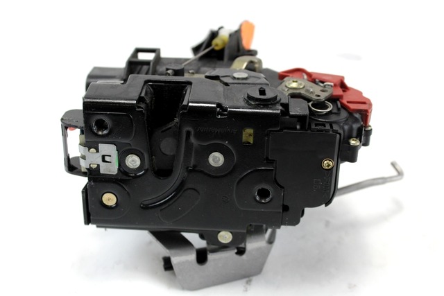 CENTRALNO ZAKLEPANJE ZADNJIH DESNIH VRAT OEM N. 8E0839016C ORIGINAL REZERVNI DEL AUDI A4 B6 8E2 8E5 BER/SW (2001 - 2005) DIESEL LETNIK 2004